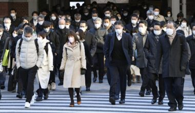 Japan drops to 104th in gender disparity rank in World Bank survey