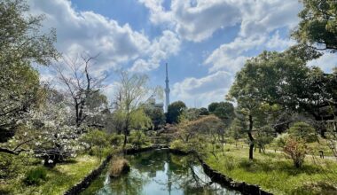 Tokyo Skytree as seen from Mukōjima-Hyakkaen Garden.