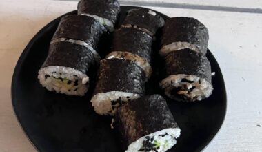 Sushi: tofu and avo and tofu and black bean paste