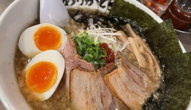 Big bowl of Tonkotsu ramen