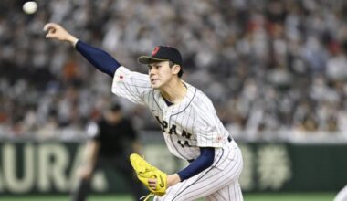 Sasaki, Yoshida lead Japan past Czech Republic at WBC