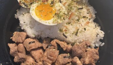 My wife and I are food prepping for the week and this was my choice Shogayaki with sticky rice, soft boiled eggs and some wasabi furikake.