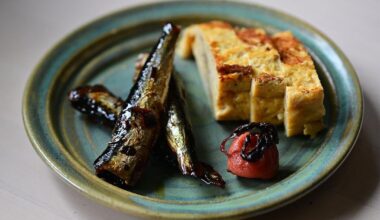 Glazed sardines and tamagoyaki