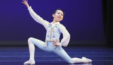 11-yr-old Mitoma takes top prize in youth ballet competition