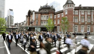 Japan's population projected to shrink 30% to 87 mil. by 2070