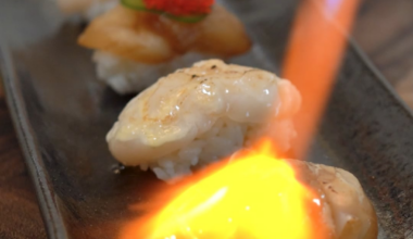 Aburi Hotate (Scallop) Sushi