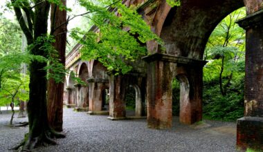 Suirokaku at Nanzenji Temple, Kyoto, on a rainy day with no people in sight, June 2022.