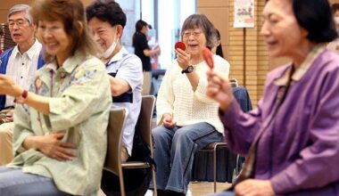 Many turn to smiling lessons as society begins to go maskless