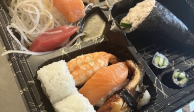 Today I ate: Bento box! I was worried about freshness, but the tuna (which I’m most wary of) was great! Salmon was so-so. What do we think?