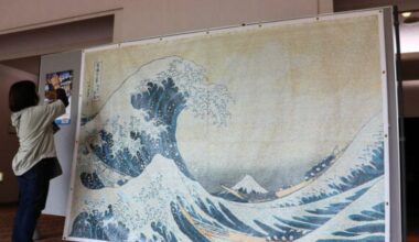 Kyoto children help create Hokusai mosaic to set Guinness World Record