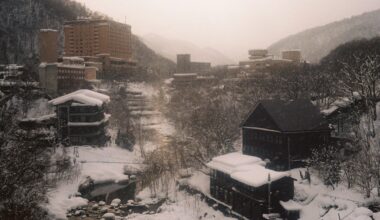 [OC[ Jozankei Onsen, Hokkaido. Taken using a soviet era film camera (Praktica Nova I) with Kodak Ultramax 400 film