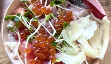 Chirashi by me is usually $25-30 (USD). This was $12, delicious, and a perfect amount of food for lunch 🤯