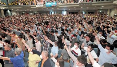 Okinawa’s return to Japan marked 51 years on at packed rally