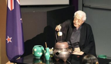 100-year-old Japanese tea master brewing message of peace in Sydney