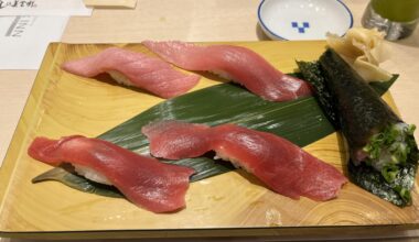 Tuna nigiri and temaki from Sushi no Midori