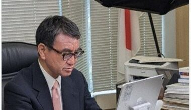 Digital Minister Kono posts embargoed gov't info on Twitter