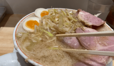 Tonkotsu ramen pull in Tokyo