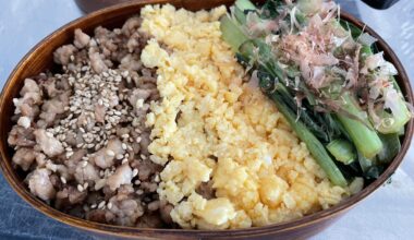 Chicken soboro bento with stir fried komatsuna