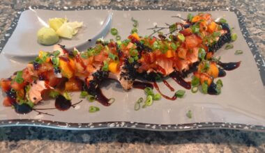 Homemade salmon sealed with mango sauce - apetizer