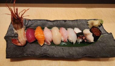 Our 10 piece nigiri flight