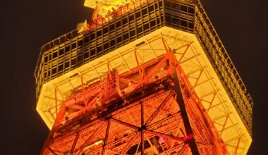 tokyo tower at night