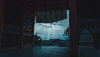 Sunbeams on a Cloudy Day (Kiyomizu-dera)