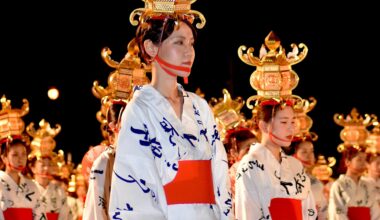 Lantern Hat Dance in Yamaga, Kumamoto