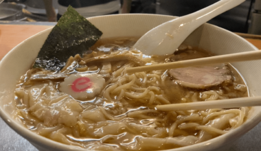 Steamy classic shoyu ramen (Taishoken, Tokyo)