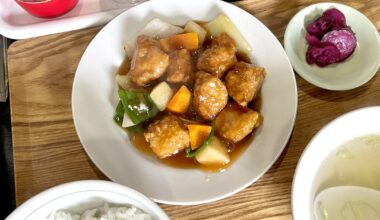 酢豚 subuta (vinegar pork) and other Japanese Chinese food