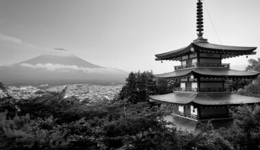 Fujisan富士山 - 忠霊塔