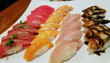 Nigiri ♡ Salmon is my favorite.