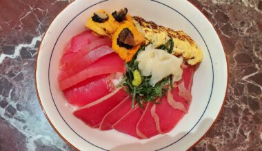 Tuna Chirashi bowl I made with leftover ingredients from the fridge