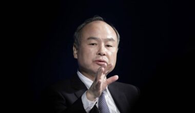 Founder and CEO Masayoshi Son calls on Japan to embrace AI at the Softbank World conference