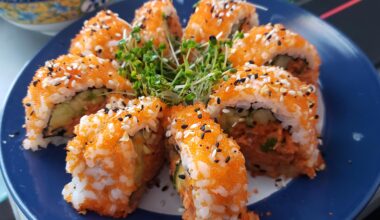 Gochujang Salmon Sushi Roll (Homemade)