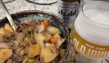 I made nikujaga and enjoyed it with a nonalcoholic Asahi.