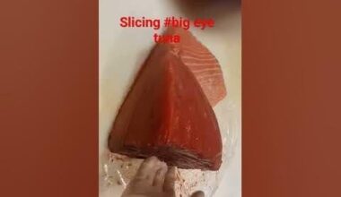 slicing tuna