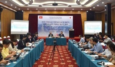 Vietnam, Japan exchange experience in maritime management