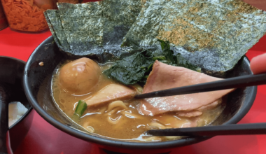 Digging into iekei style tonkotsu-shoyu ramen in Japan