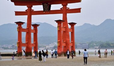 Visitor tax starts at popular west Japan island Miyajima in bid to combat overtourism - The Mainichi