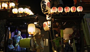 Kawagoe Matsuri's "Hikkawase" or float battles