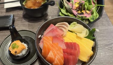 Chirashi bowl and 1 spoon of uni from Sushi Pro