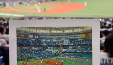 Went to my first baseball game tonight and had a blast at the Osaka Kyocera Dome. Did a painting of it for memories.