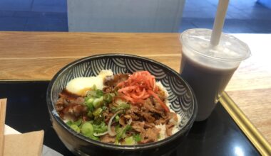 Had Beef Gyudon and taro bubble tea (I forgot to ask for tapioca pearls lol)