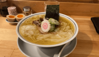 Incredible bowl at ramen shop “There is ramen” in Tokyo