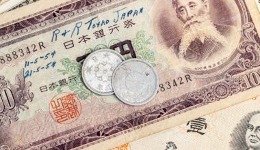 Yen Falls as Bank of Japan Plans for December Fade, China's Yuan Slips