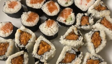 My first try at making sushi! This forum inspired me :)