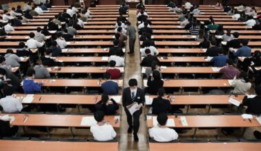 4 caught cheating on Japan's unified university entrance exams