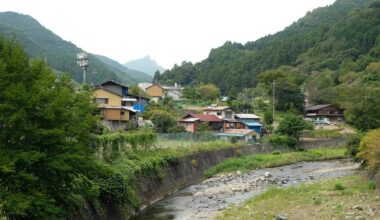 Japan's village with the oldest population is wooing young residents to survive