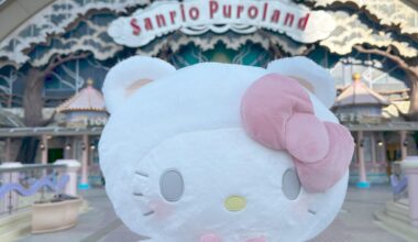 Puroland - I also won the Hello Kitty from a Claw Machine. So unexpected.