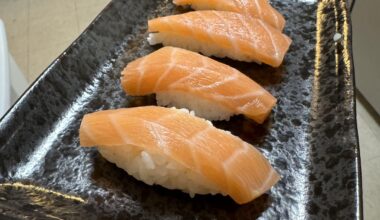 first attempt at making salmon nigiri at home